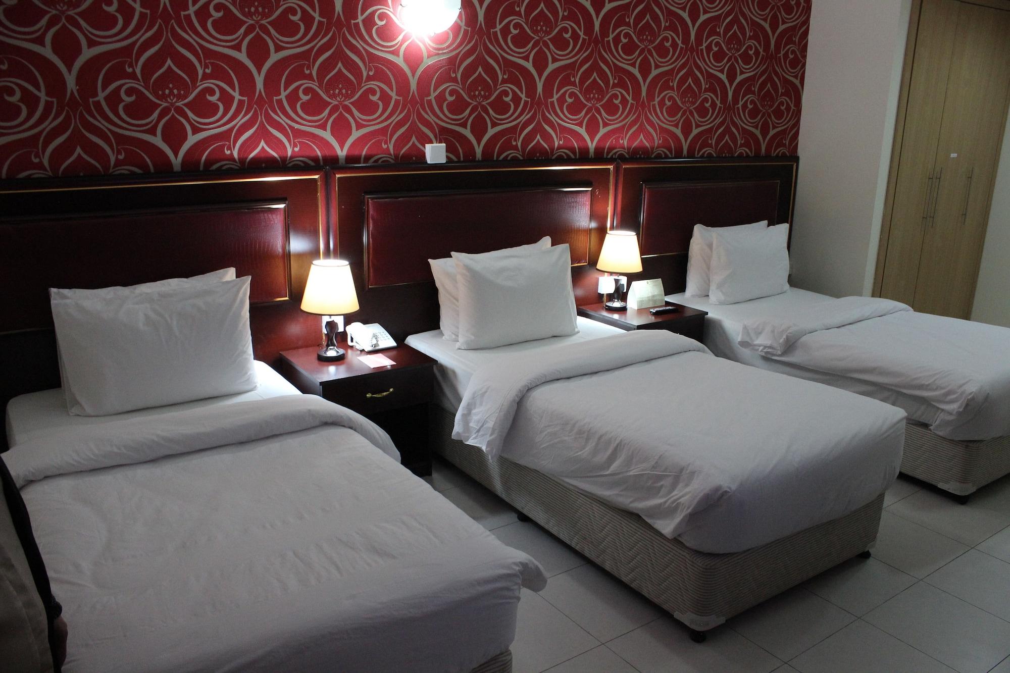 Montreal Naif Hotel Dubai Buitenkant foto
