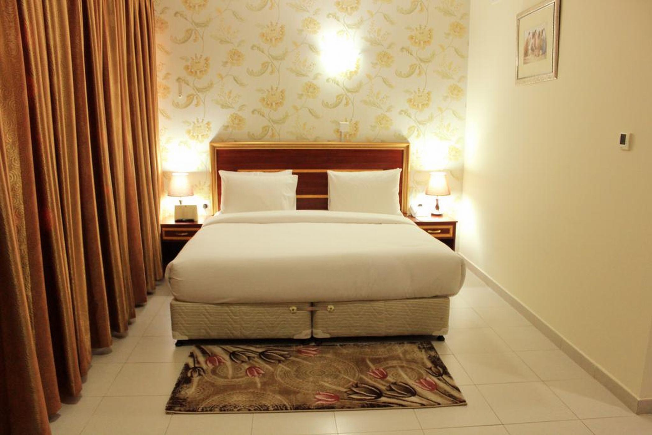 Montreal Naif Hotel Dubai Buitenkant foto
