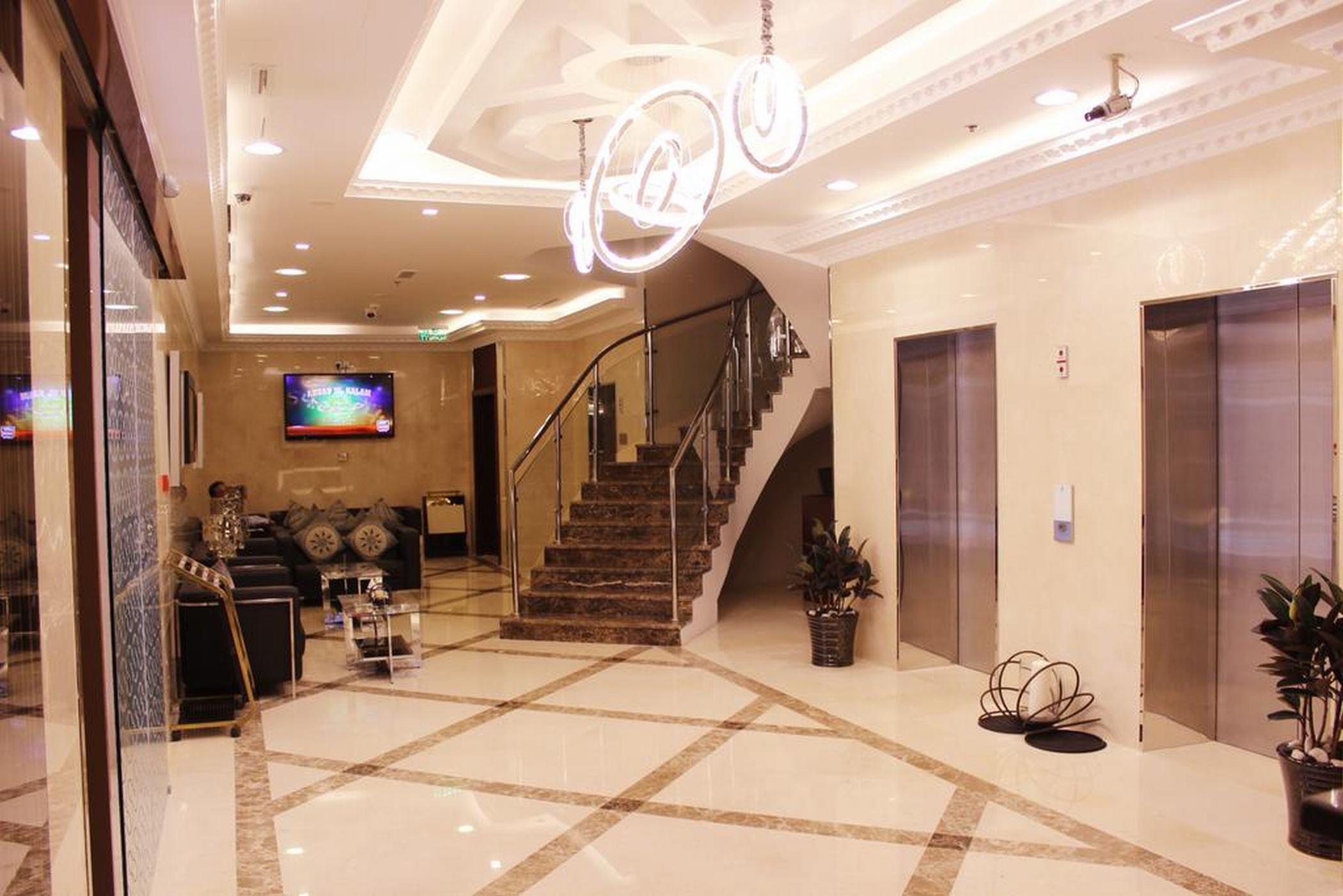 Montreal Naif Hotel Dubai Buitenkant foto