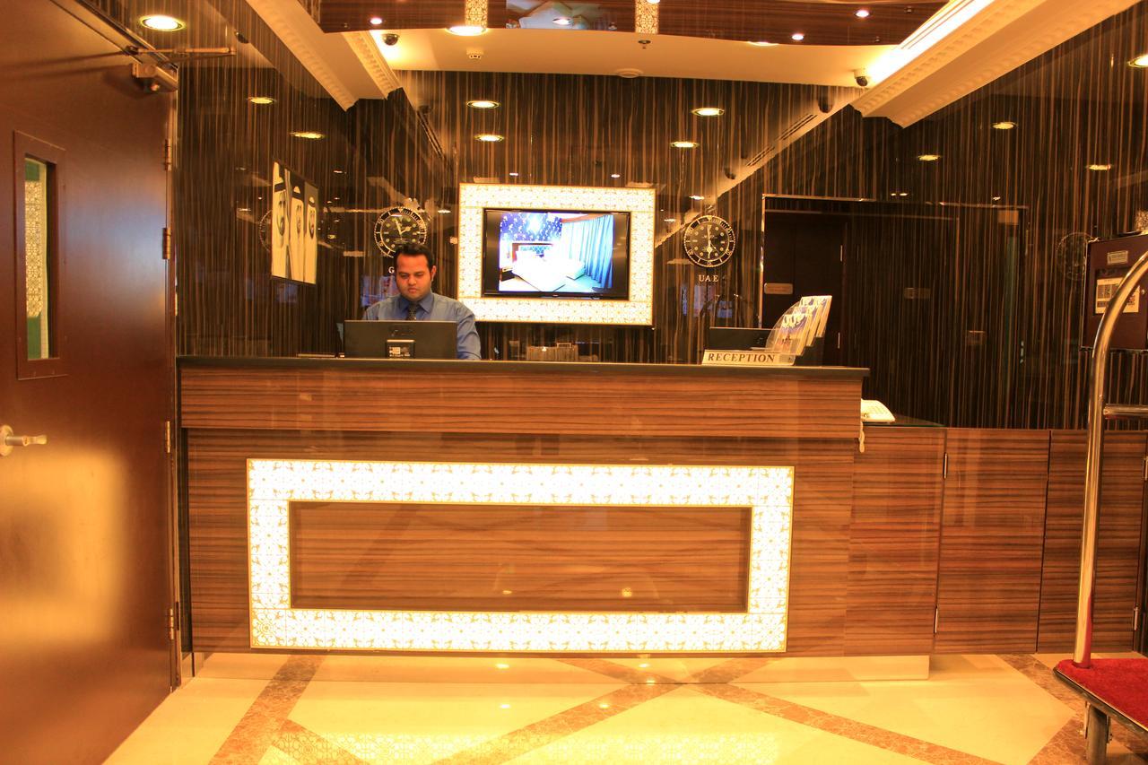 Montreal Naif Hotel Dubai Buitenkant foto