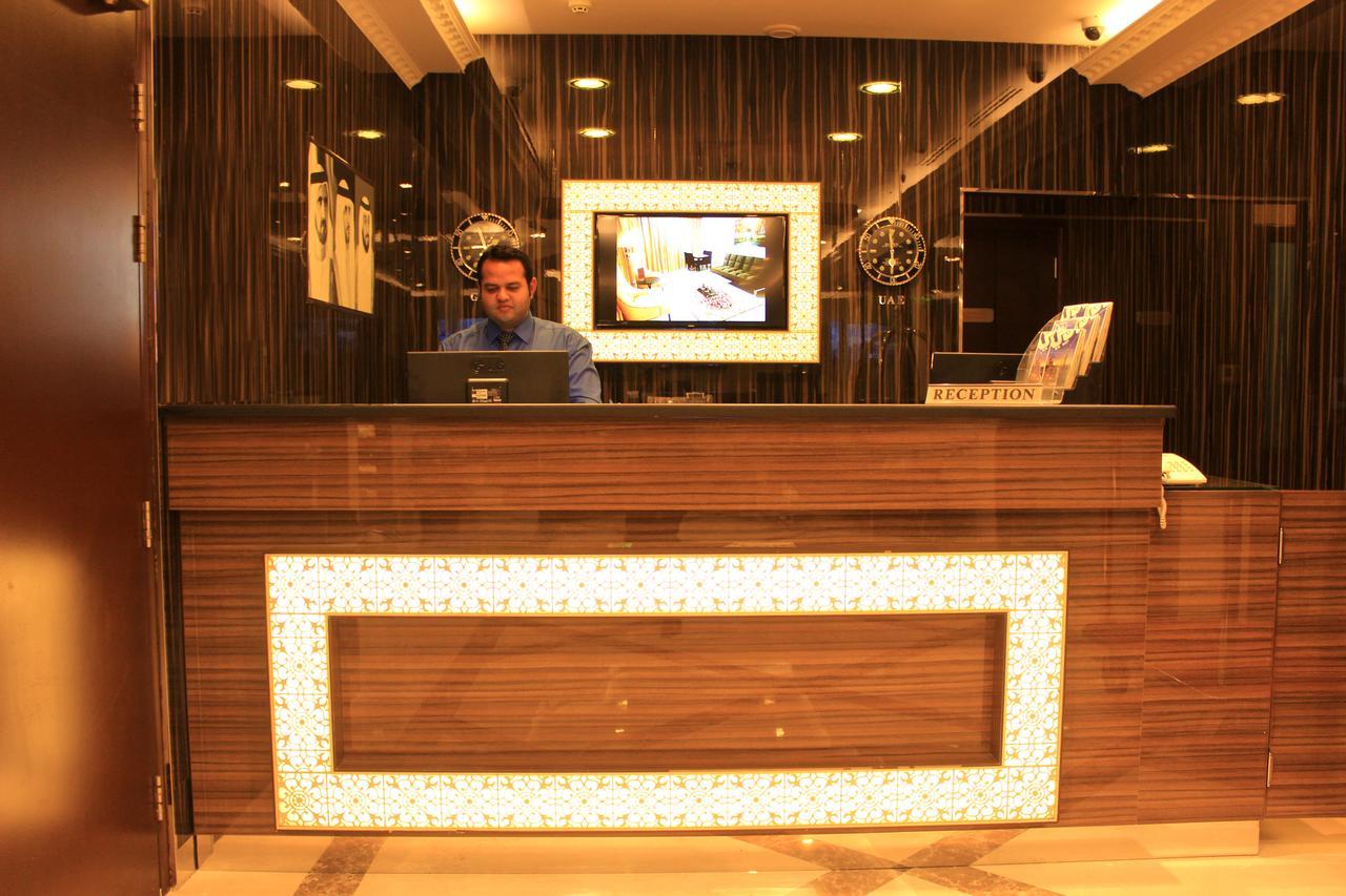 Montreal Naif Hotel Dubai Buitenkant foto