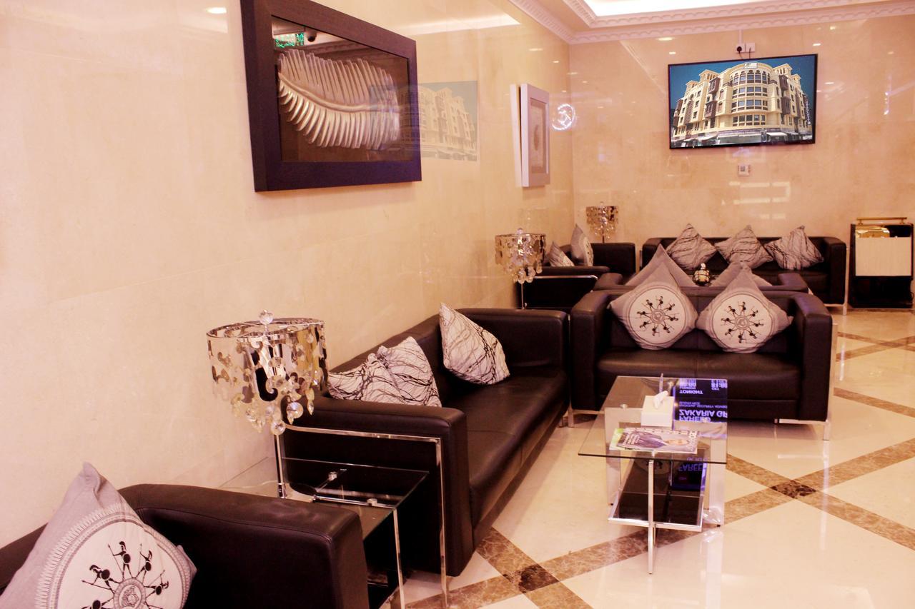 Montreal Naif Hotel Dubai Buitenkant foto