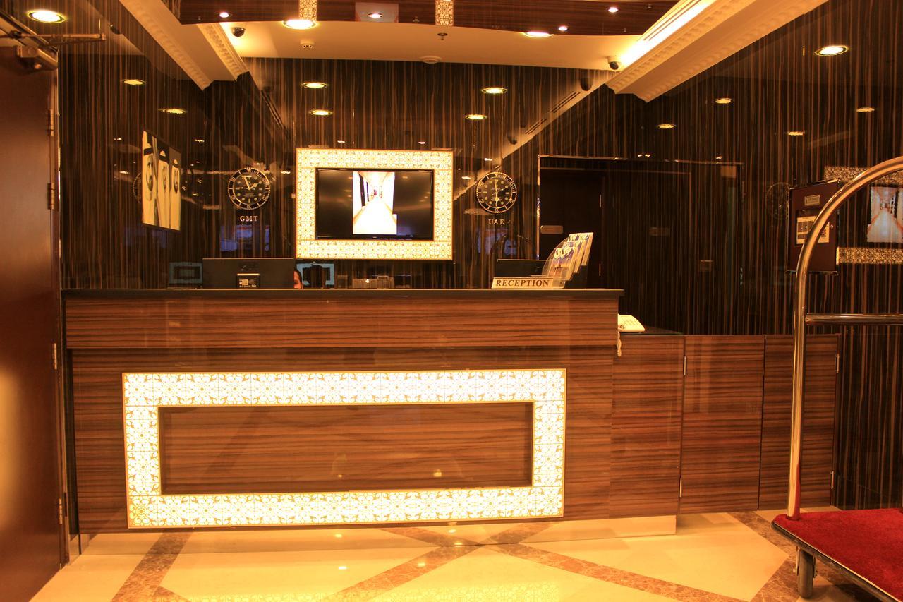 Montreal Naif Hotel Dubai Buitenkant foto